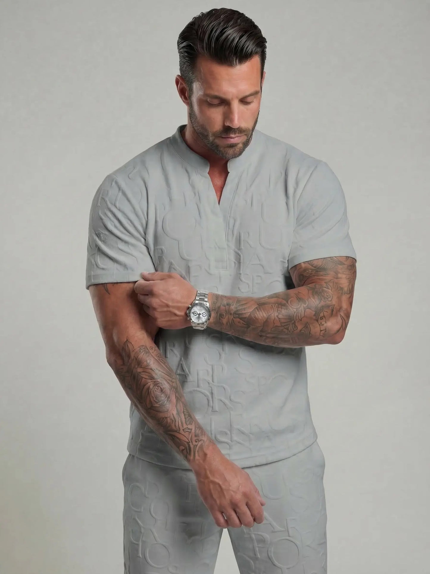 Men's Textured Tee & Pants 2-Piece Set